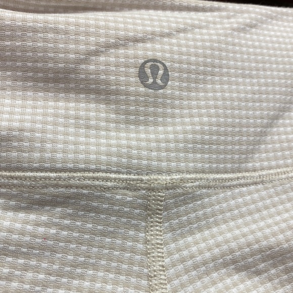 Lululemon Crop Leggings Size 6 - Picture 4 of 5